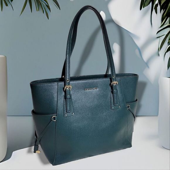 MICHAEL by Michael Kors Voyager Large Crossgrain Leather Tote Bag in Dark Green - Picture 3 of 14